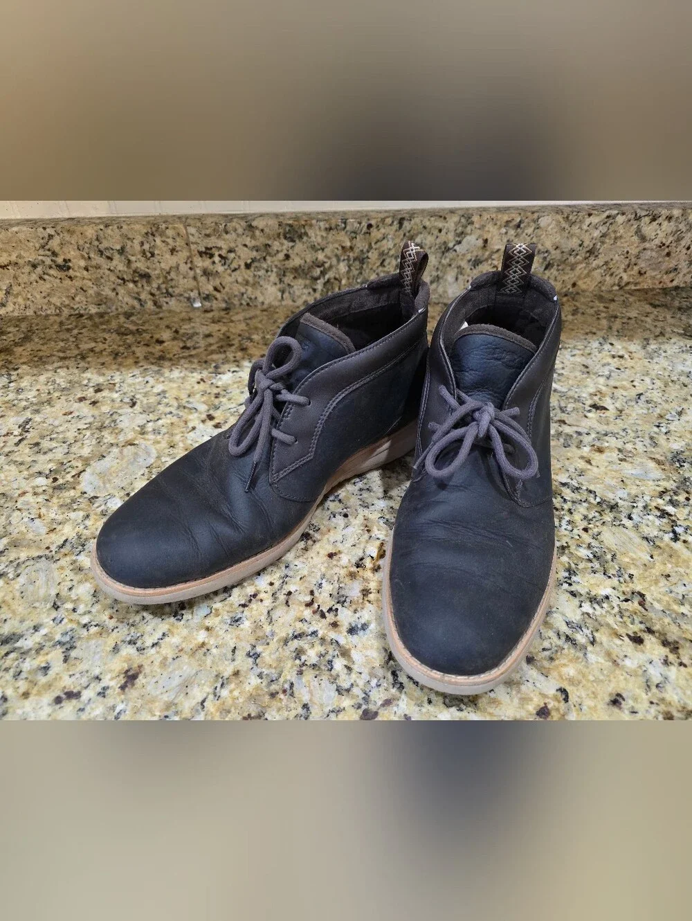 UGG Brown Union Waterproof Leather Men US 9 Chukka Boots